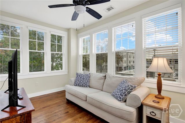 309 E 34th Street 2, Savannah, GA 31401