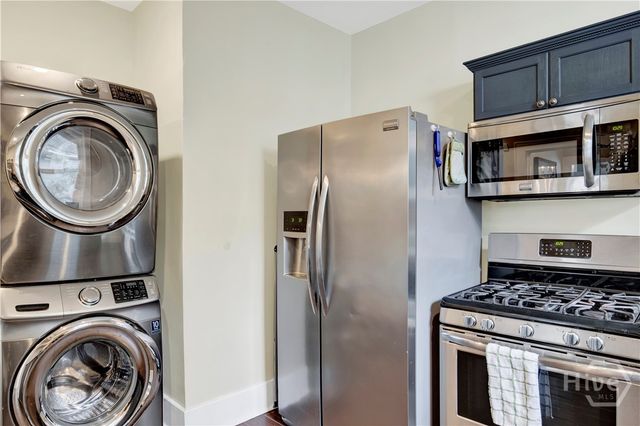 309 E 34th Street 2, Savannah, GA 31401