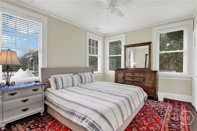 309 E 34th Street 2, Savannah, GA 31401