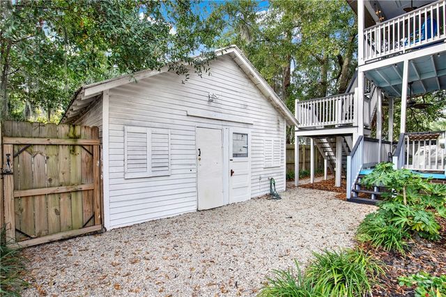 309 E 34th Street 2, Savannah, GA 31401