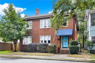 309 E 34th Street 2, Savannah, GA 31401