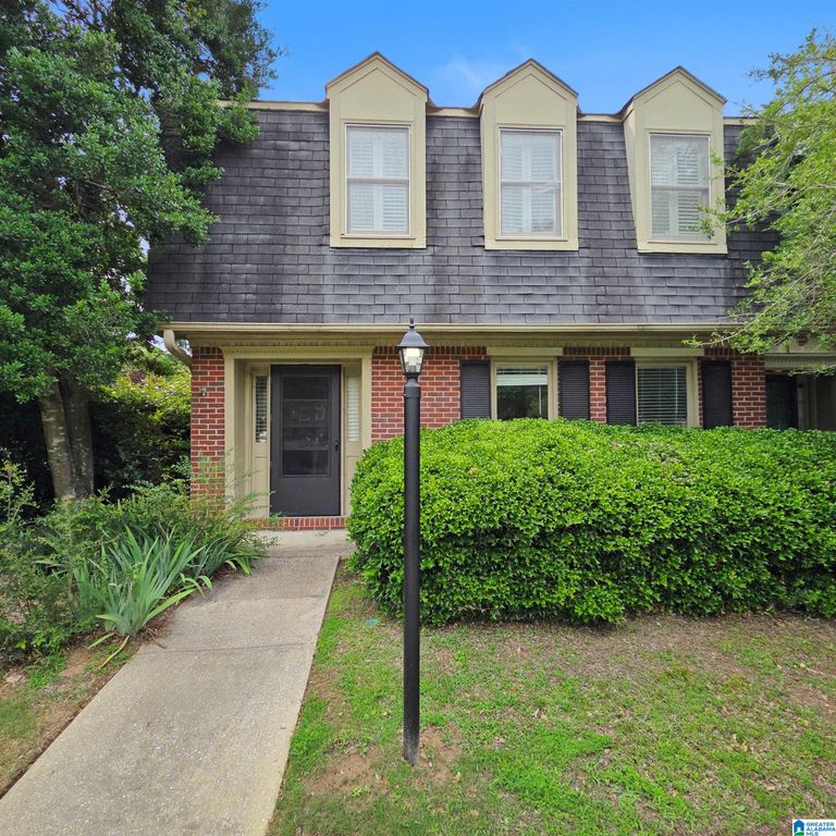 1 CHASE PLANTATION PARKWAY, Hoover, AL 35244