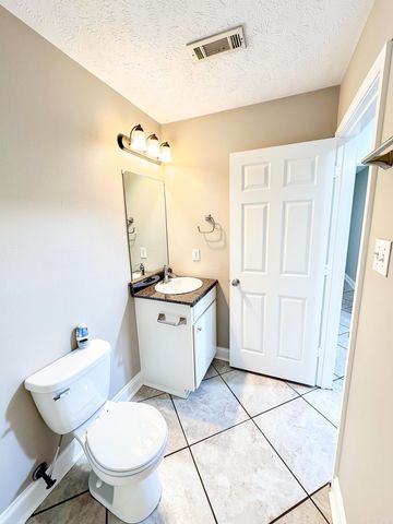 325 Clint Road, Jacksonville, AR 72076