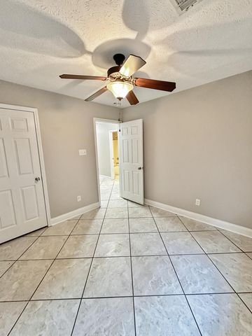 325 Clint Road, Jacksonville, AR 72076