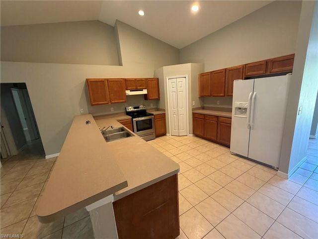 835 Downer AVE S, Lehigh Acres, FL 33974