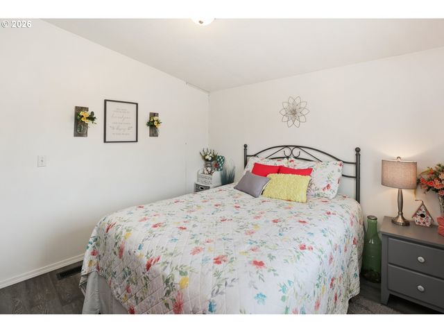 310 Pitney Ln 51, Junction City, OR 97448