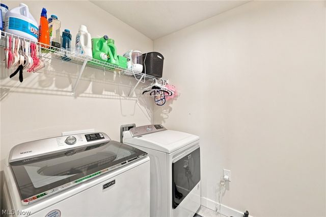 1018 Sunrise Way, Akron, OH 44312