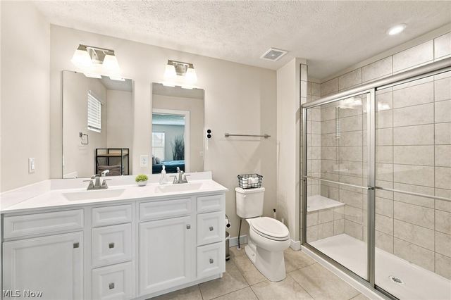 1018 Sunrise Way, Akron, OH 44312