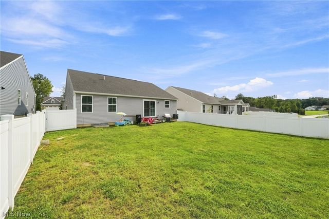 1018 Sunrise Way, Akron, OH 44312