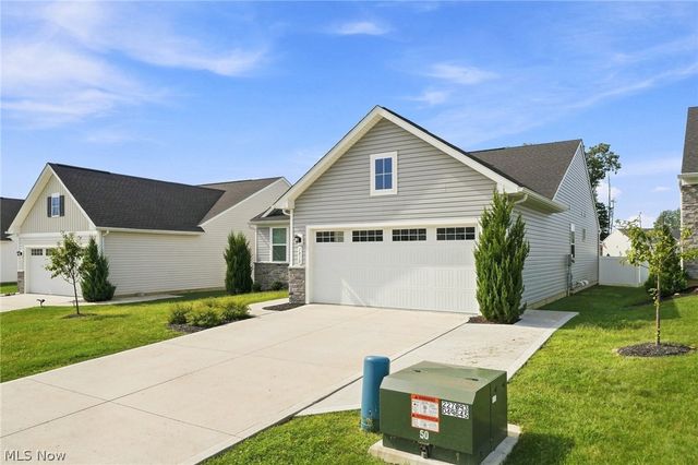 1018 Sunrise Way, Akron, OH 44312