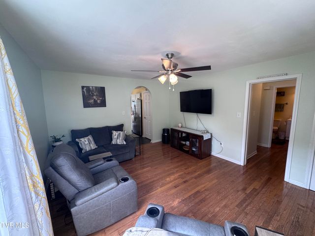 18408 Fortunes Way, Abingdon, VA 24210