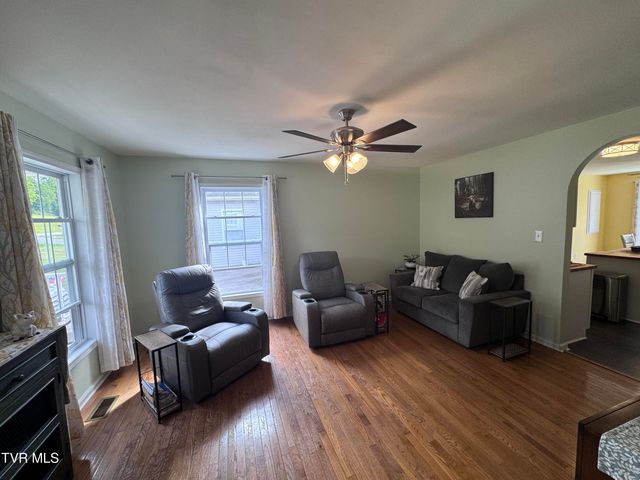 18408 Fortunes Way, Abingdon, VA 24210
