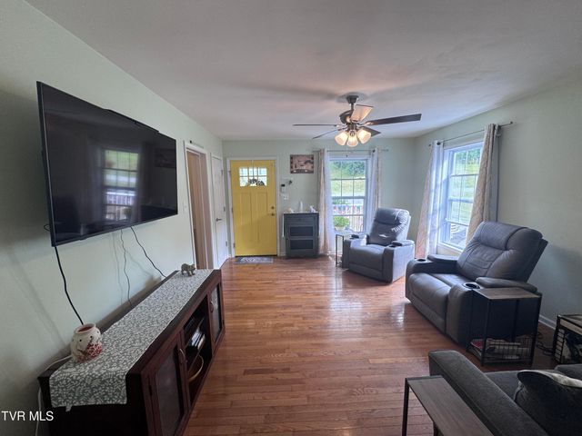 18408 Fortunes Way, Abingdon, VA 24210