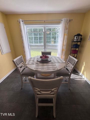18408 Fortunes Way, Abingdon, VA 24210