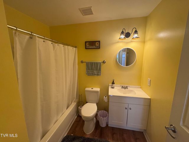 18408 Fortunes Way, Abingdon, VA 24210