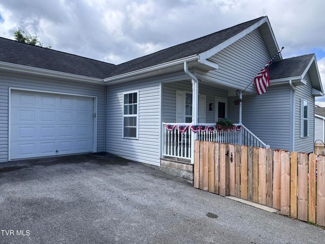 18408 Fortunes Way, Abingdon, VA 24210