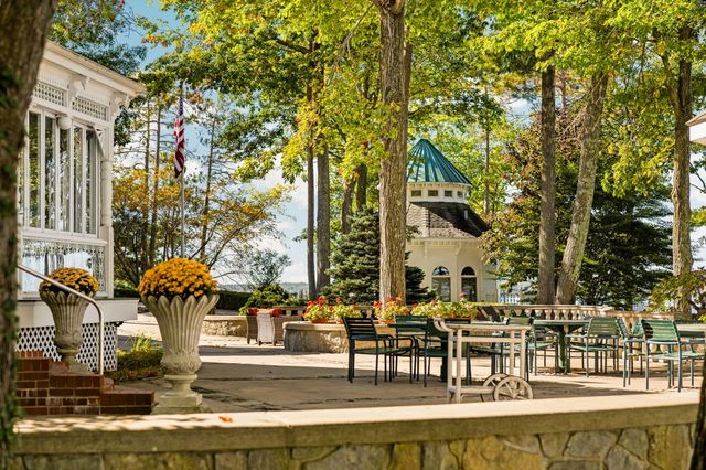 3063 Red Pine Point Drive, Indian River, MI 49749