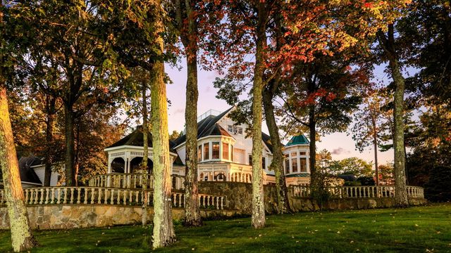 3063 Red Pine Point Drive, Indian River, MI 49749