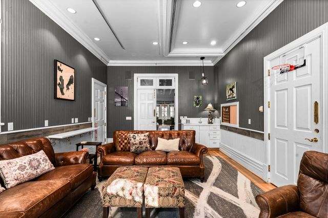 3063 Red Pine Point Drive, Indian River, MI 49749