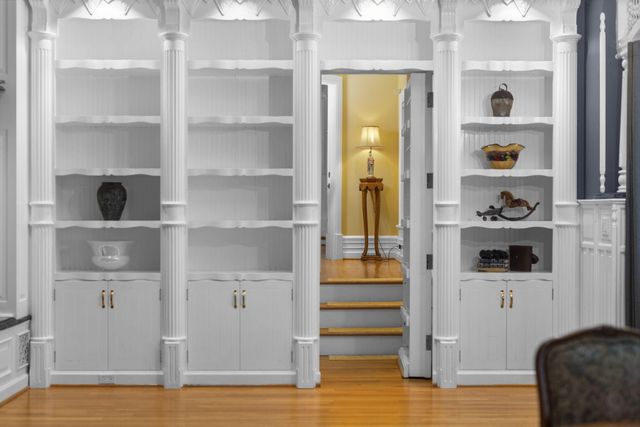 3063 Red Pine Point Drive, Indian River, MI 49749