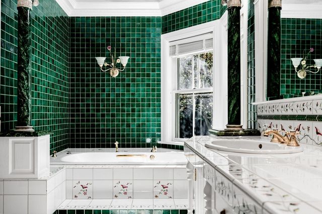 3063 Red Pine Point Drive, Indian River, MI 49749