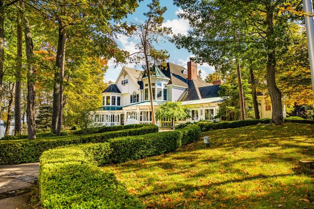 3063 Red Pine Point Drive, Indian River, MI 49749