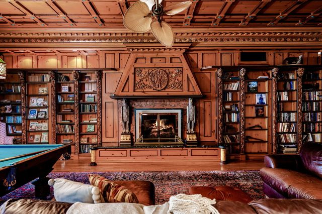 3063 Red Pine Point Drive, Indian River, MI 49749