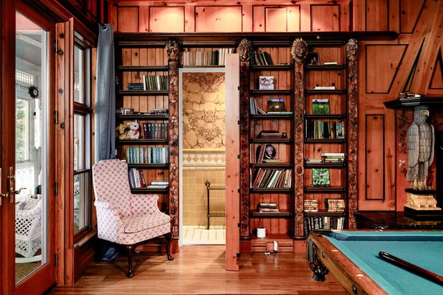 3063 Red Pine Point Drive, Indian River, MI 49749