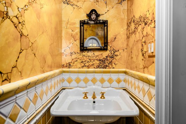 3063 Red Pine Point Drive, Indian River, MI 49749