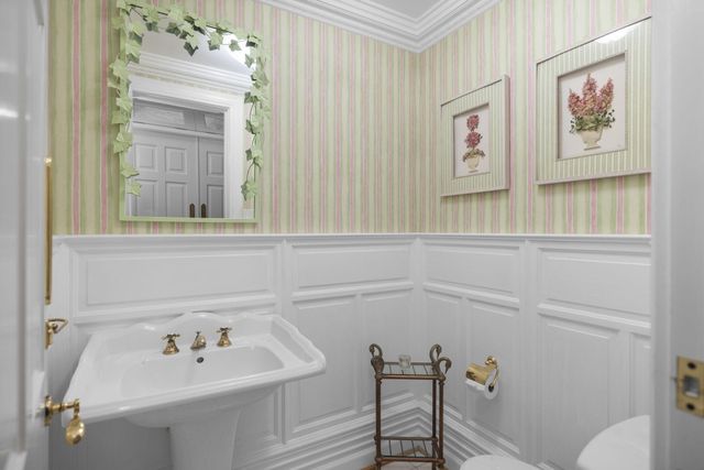 3063 Red Pine Point Drive, Indian River, MI 49749