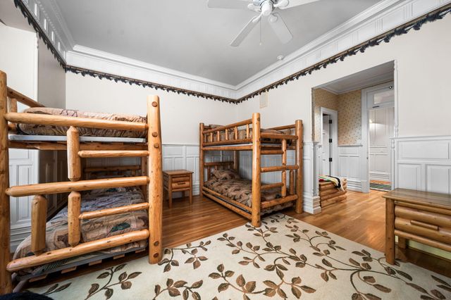 3063 Red Pine Point Drive, Indian River, MI 49749