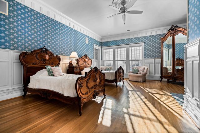 3063 Red Pine Point Drive, Indian River, MI 49749