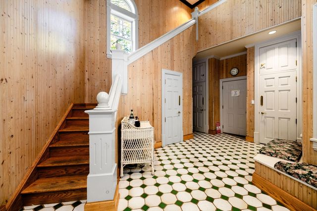 3063 Red Pine Point Drive, Indian River, MI 49749