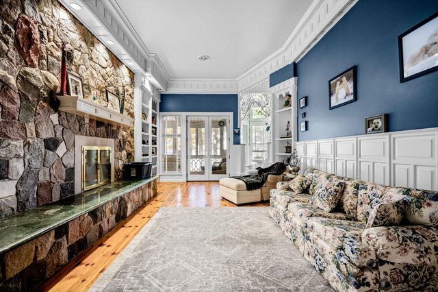 3063 Red Pine Point Drive, Indian River, MI 49749