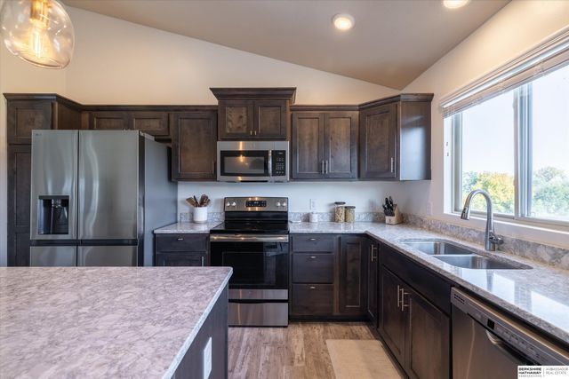 14315 S 17th Street, Bellevue, NE 68123