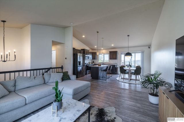 14315 S 17th Street, Bellevue, NE 68123