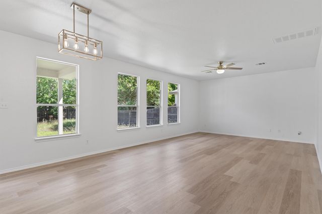 1816 Melissa Oaks LN, Austin, TX 78744