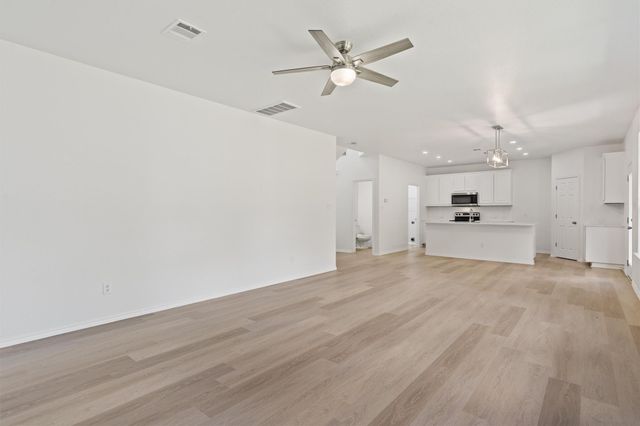1816 Melissa Oaks LN, Austin, TX 78744