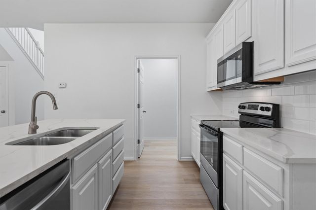 1816 Melissa Oaks LN, Austin, TX 78744
