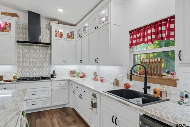 250 VZ County Road 4301, Ben Wheeler, TX 75754