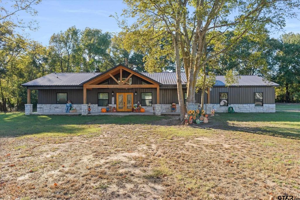 250 VZ County Road 4301, Ben Wheeler, TX 75754