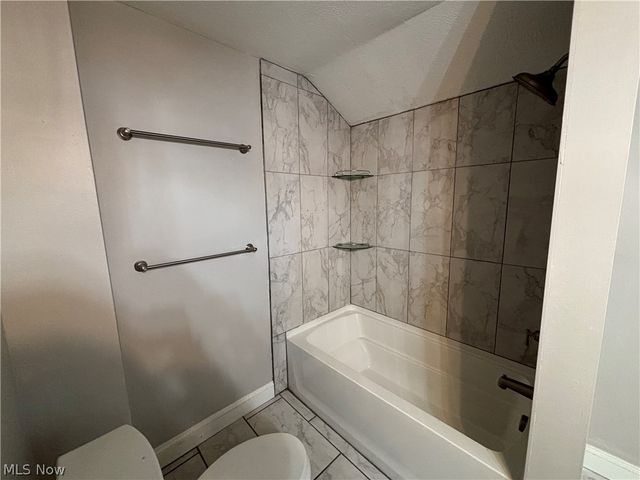 4200 Whitman Avenue DOWN, Cleveland, OH 44113