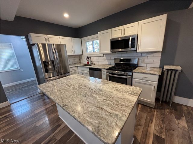 4200 Whitman Avenue DOWN, Cleveland, OH 44113