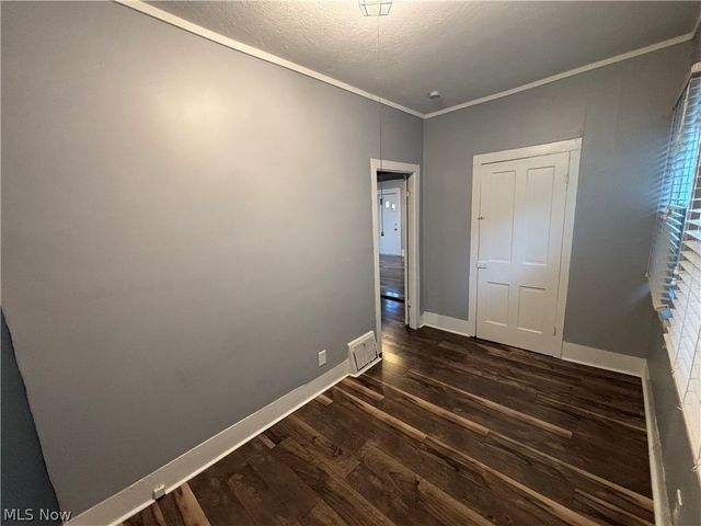 4200 Whitman Avenue DOWN, Cleveland, OH 44113