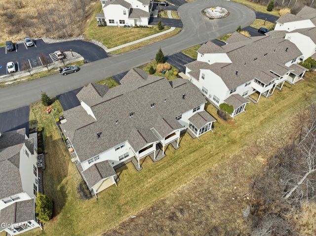 39 Jared Court, Colonie, NY 12047