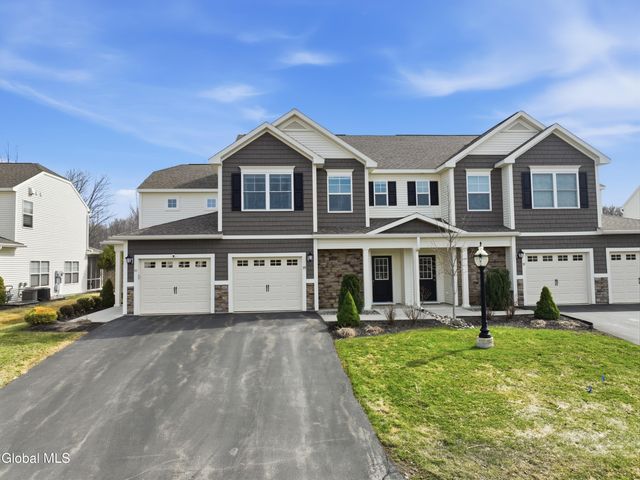 39 Jared Court, Colonie, NY 12047
