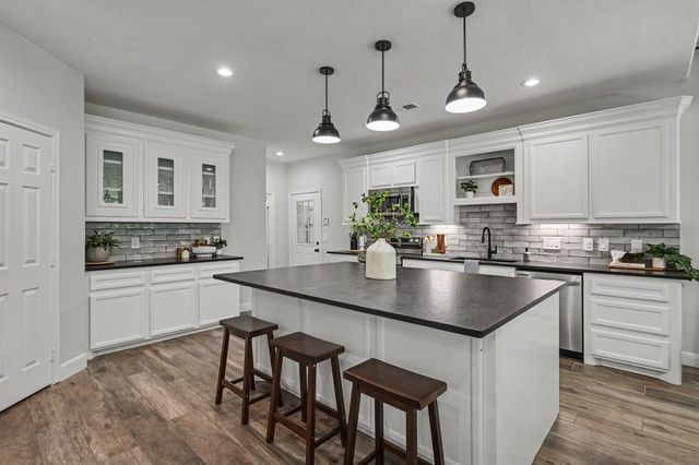 8900 Catamaran Way, Montgomery, TX 77316