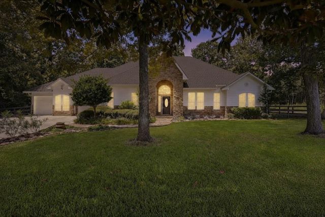 8900 Catamaran Way, Montgomery, TX 77316