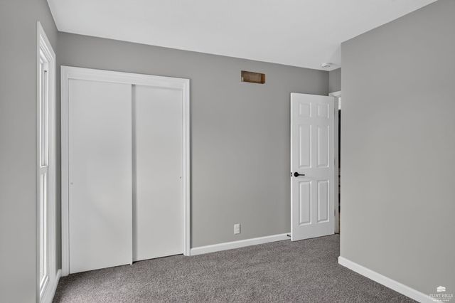 2111 Timbercreek Drive, Manhattan, KS 66502