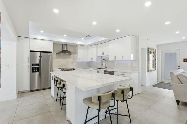 120 SE 12th Court, Pompano Beach, FL 33060